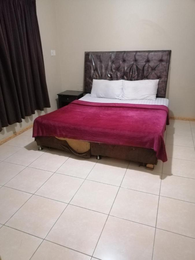 Fantastic Furnished 3*